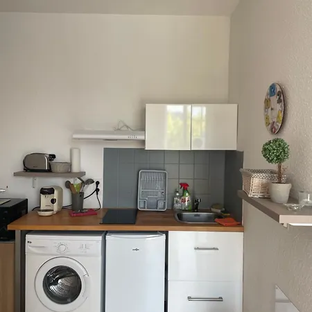 Lumineux Au Calme En Centre Ville, Face Aux Thermes * Salies-de-Béarn