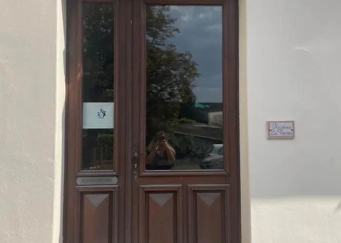 Appartement Lumineux Au Calme En Centre Ville, Face Aux Thermes